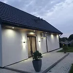 度假居 Dom U Janusza Nad Jeziorem Bialym *